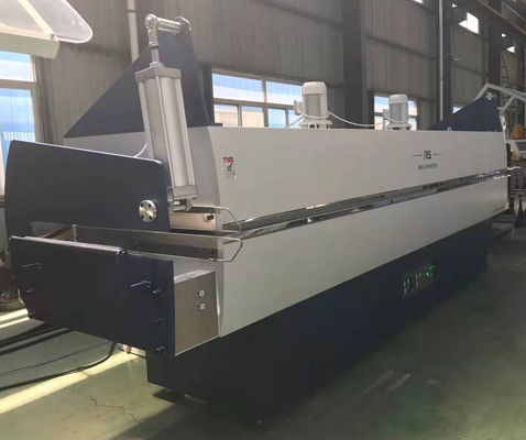 ซื้อ เครื่องอัดรีดหญ้าเทียม PP ความหนาแน่นสูงหญ้าเล่นสกีสีขาว online manufacture